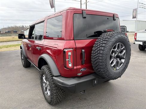 New 2025 Ford Bronco Badlands image 6