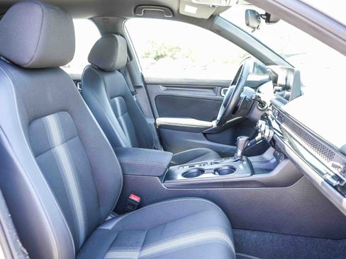 Used 2023 Honda Civic Sport image 17