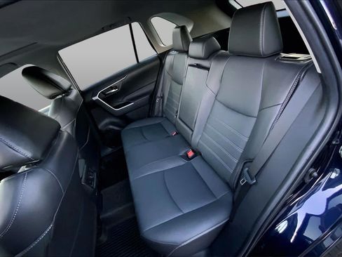 Used 2022 Toyota RAV4 XLE Premium FWD image 17