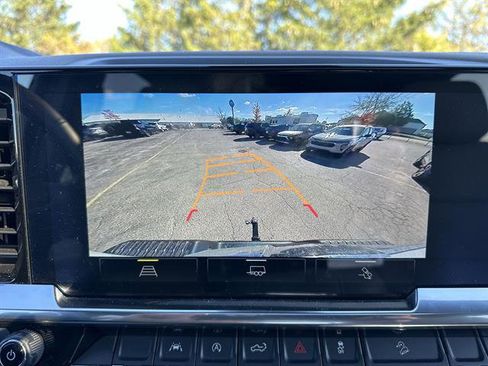 Certified 2025 Chevrolet Silverado 1500 LT Trail Boss w/ Convenience Package II image 21