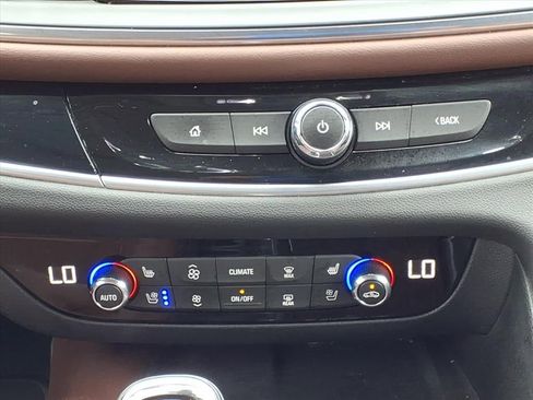 Used 2019 Buick Enclave Avenir w/ Avenir Technology Package image 25