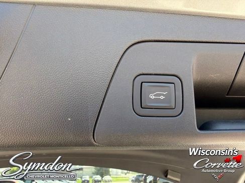 Used 2023 Buick Envision Essence AWD/4WD image 18
