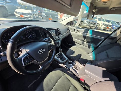 Used 2017 Hyundai Elantra Value Edition FWD image 12