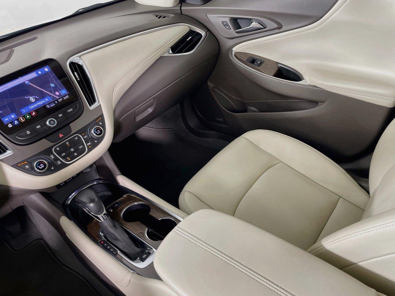 Used 2022 Chevrolet Malibu Premier FWD image 27