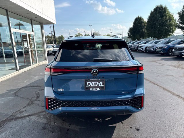 New 2026 Volkswagen Tiguan SE R-Line AWD/4WD image 6