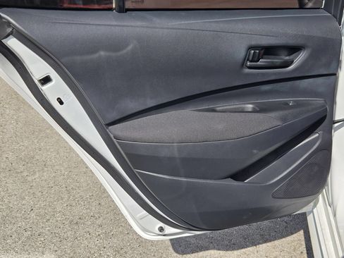 Used 2025 Toyota Corolla LE FWD image 15