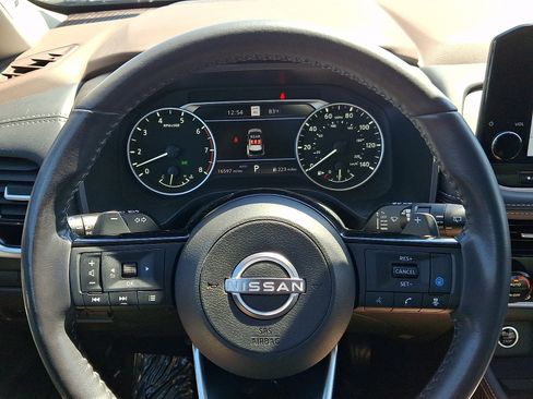 Certified 2023 Nissan Rogue SL w/ SL Premium Package AWD/4WD image 19