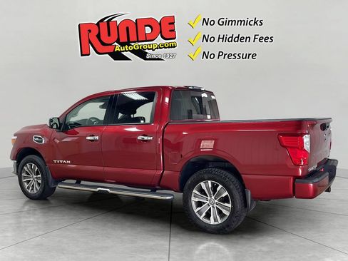 Used 2017 Nissan Titan SL AWD/4WD image 4