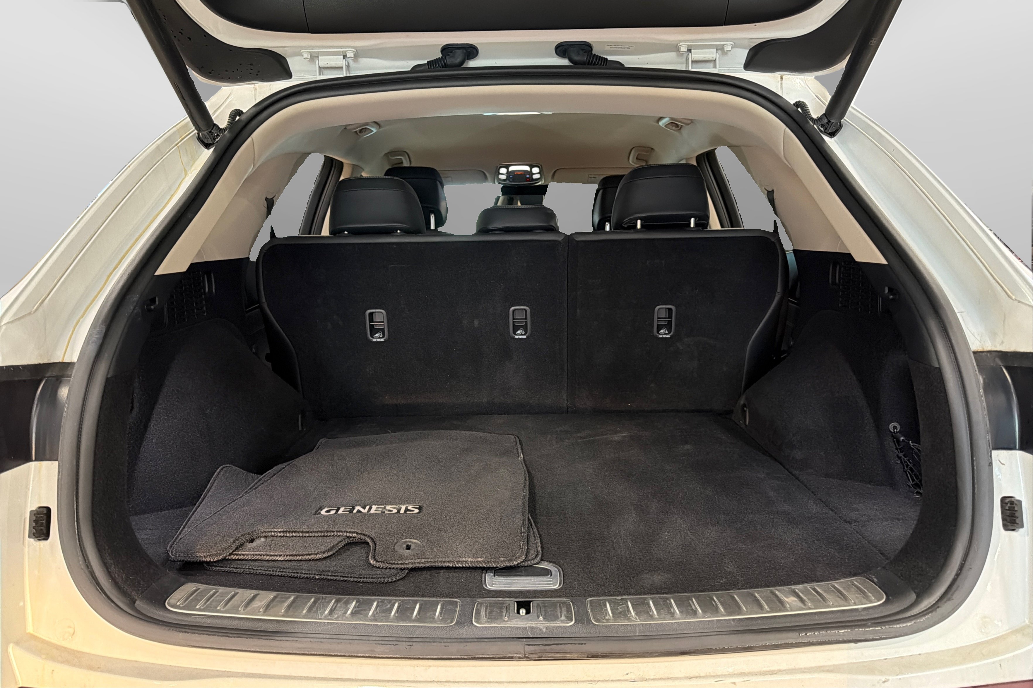 Used 2025 Genesis GV70 2.5T AWD/4WD image 42