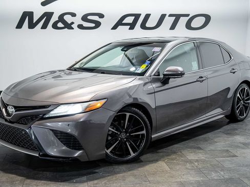 Used 2018 Toyota Camry XSE w/ Driver Assist Package FWD image 2