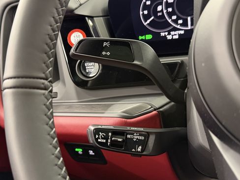 New 2026 Porsche Cayenne GTS image 48