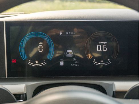Used 2025 Hyundai Tucson SEL FWD image 21