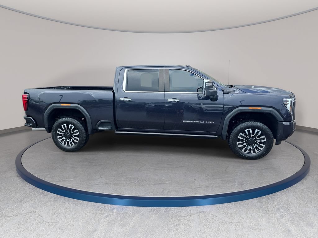 Used 2024 GMC Sierra 2500 Denali Ultimate w/ Max Trailering Package AWD/4WD image 5