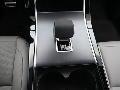 New 2026 Land Rover Range Rover Velar Dynamic SE image 25