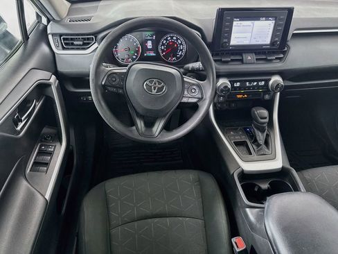 Used 2021 Toyota RAV4 XLE FWD image 20