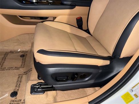 Certified 2025 Lexus RZ 300e image 3