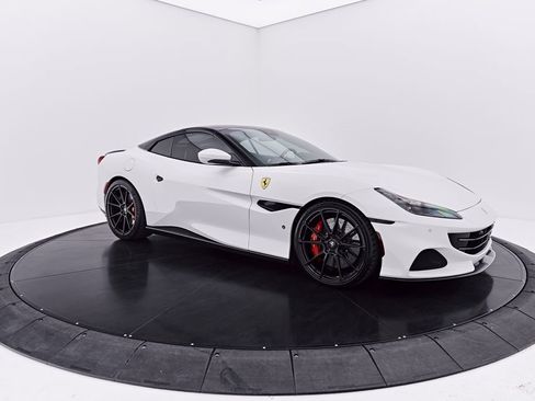 Used 2022 Ferrari Portofino M RWD image 20