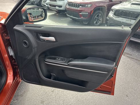 Used 2021 Dodge Charger SXT w/ Leather Interior Group image 15