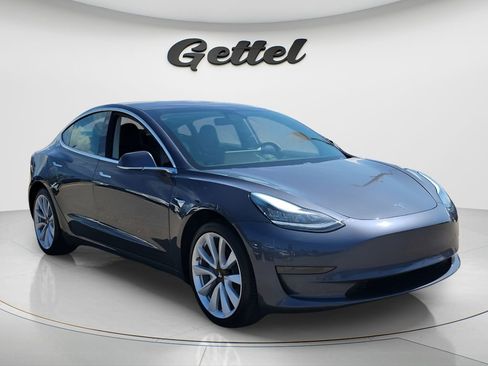 Used 2020 Tesla Model 3 Standard Range Plus RWD image 3