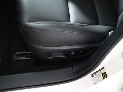 Certified 2025 MAZDA CX-30 AWD 2.5 S w/ Preferred Package image 22