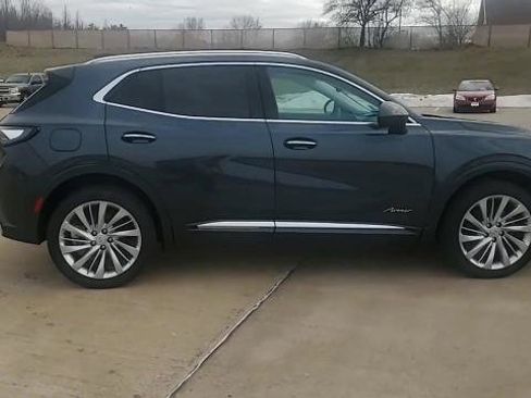 New 2026 Buick Envision Avenir image 9