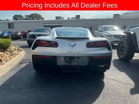 Used 2017 Chevrolet Corvette Stingray Coupe w/ 1LT RWD image 4