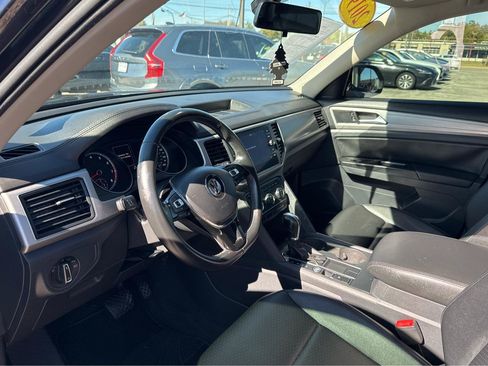 Used 2019 Volkswagen Atlas SE w/ Towing Package FWD image 9