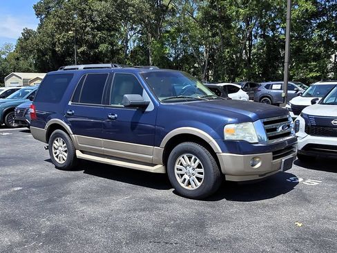 Used 2013 Ford Expedition XLT RWD image 1