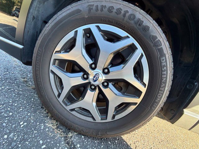 Used 2023 Subaru Forester Premium AWD/4WD image 9