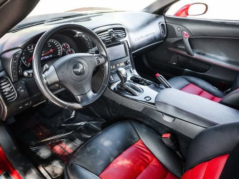 Used 2008 Chevrolet Corvette Coupe w/ Preferred Equipment Group RWD image 2