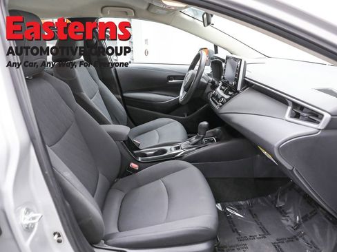 Used 2021 Toyota Corolla LE w/ Protection Package (TMS) FWD image 23