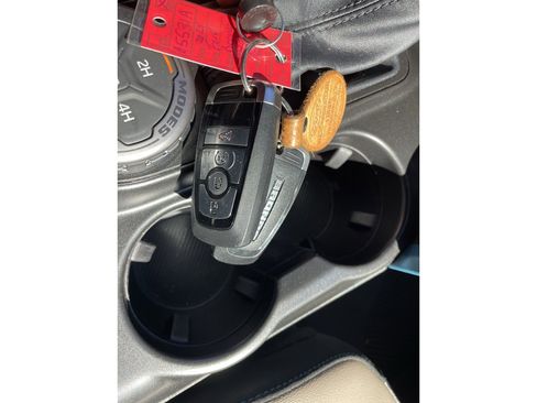 Used 2023 Ford Bronco Wildtrak image 39