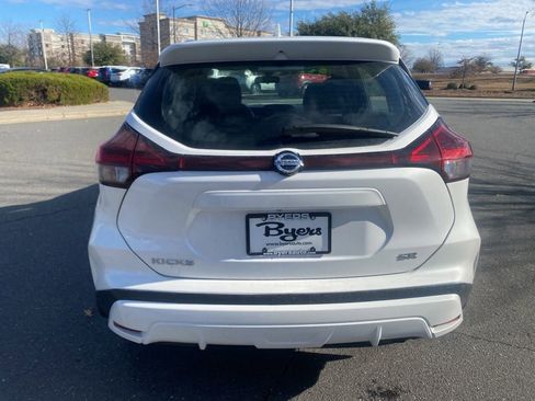 Used 2021 Nissan Kicks SR image 6