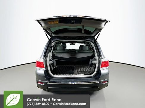 Used 2011 Toyota Highlander Limited w/ Tow Pkg AWD/4WD image 27