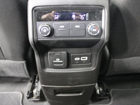 Used 2023 GMC Acadia SLE w/ Driver Convenience Package image 39