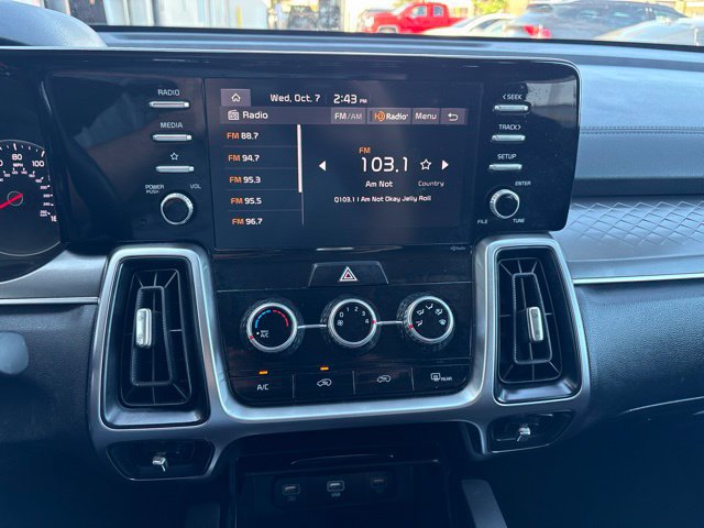 Certified 2023 Kia Sorento LX FWD image 14