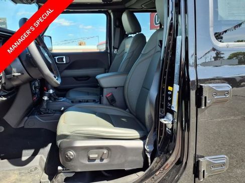 Used 2024 Jeep Gladiator Mojave w/ Steel Bumper Group image 12