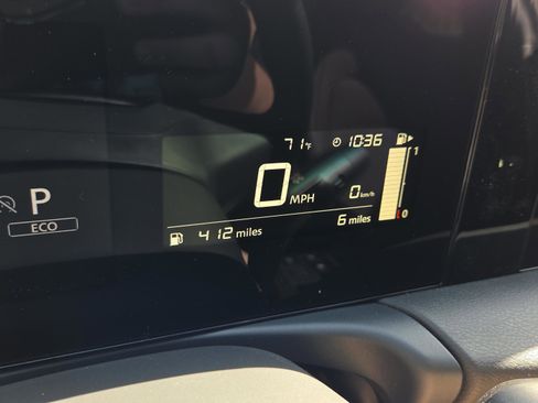 Used 2010 Ford Taurus SEL image 26