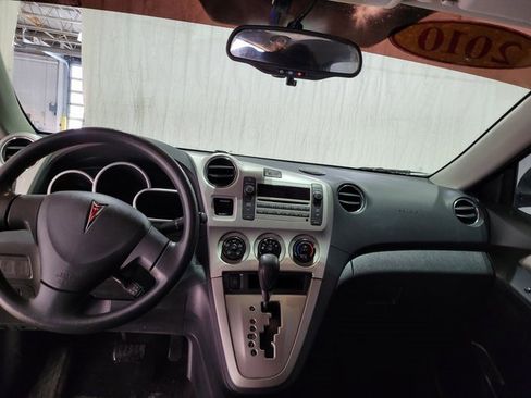 Used 2010 Pontiac Vibe Base image 4