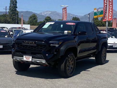 Certified 2026 Toyota Tacoma 4x4 Double Cab Hybrid image 36