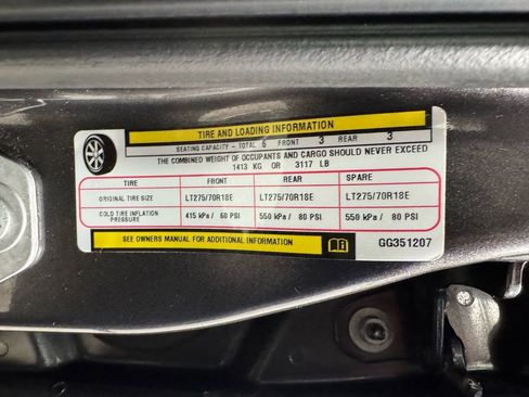 Used 2016 RAM 2500 Tradesman w/ Chrome Appearance Group image 14