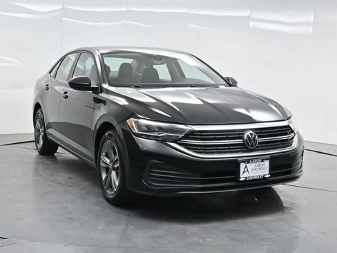 Used 2024 Volkswagen Jetta SE FWD image 68