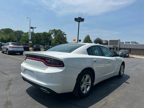 Used 2022 Dodge Charger SXT RWD image 4