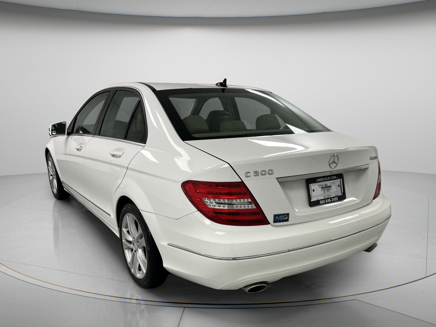 Used 2013 Mercedes-Benz C 300 4MATIC Sedan image 6