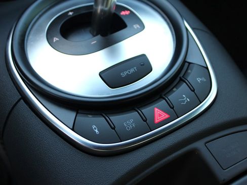 Used 2010 Audi R8 V10 image 30