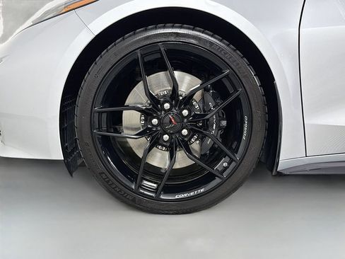 Used 2026 Chevrolet Corvette Z06 w/ Stealth Interior Trim Package RWD image 28