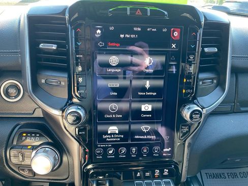 Used 2020 RAM 1500 Laramie AWD/4WD image 24