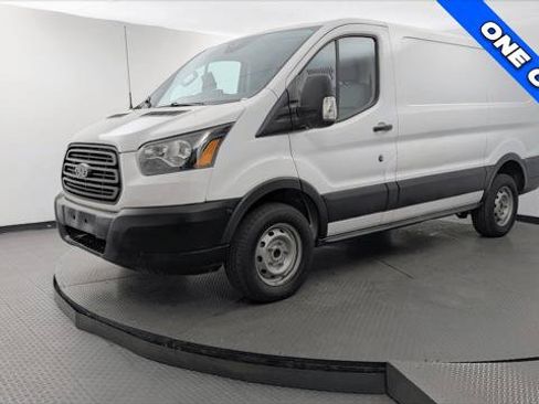 Used 2017 Ford Transit 350 130 Low Roof RWD image 2