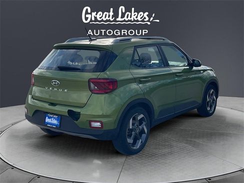 Used 2023 Hyundai Venue SEL w/ Cargo Package image 5