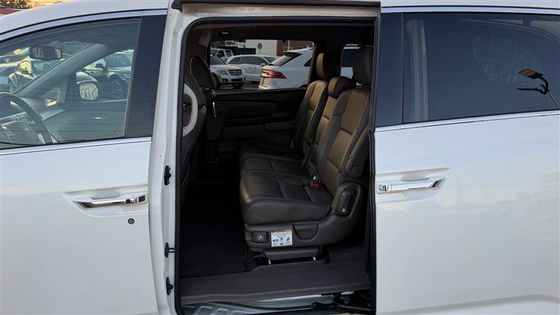 Used 2016 Honda Odyssey Touring image 41